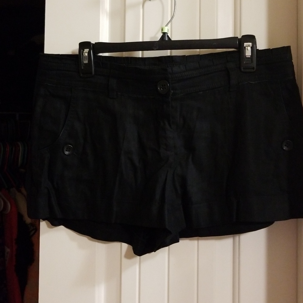 Bebe cargo style shorts